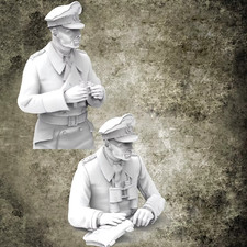 1/35 Scale WWII German Officer Bust w/ Binoculars Resin Model Kit Military Figur