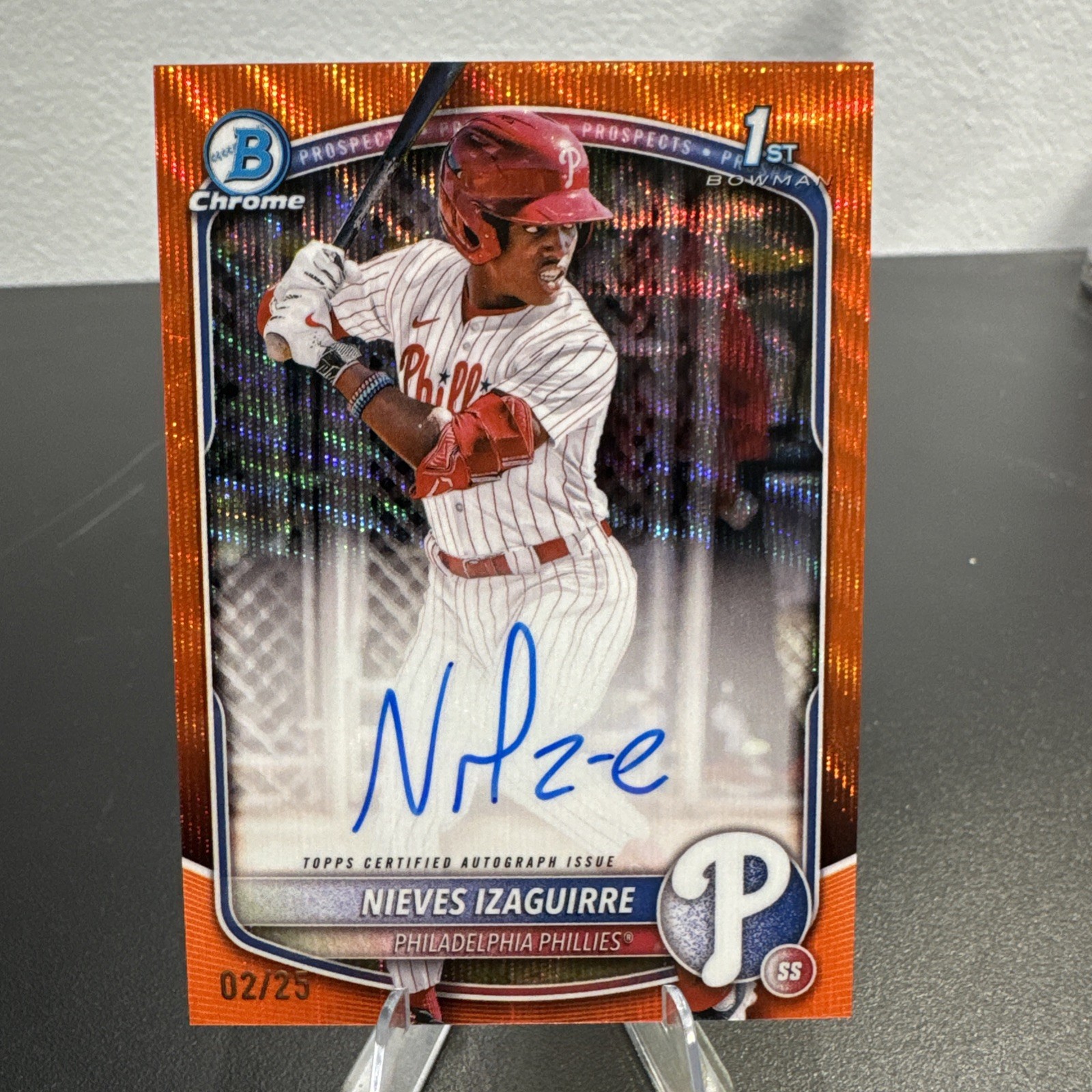 2025 Bowman Chrome Nieves Izaguirre Auto Orange Wave Refractor 1st Prospect #/25