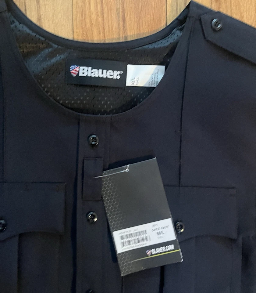 Blauer 8370 Polyester Armor Skin Outer Vest Carrier Dark Navy M/L New With Tags - Image 2 of 4