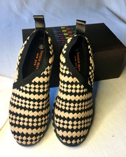 Bernie Mev New York Shoes Size 9 Hand Made Woven Memory Foam U.S. NEW