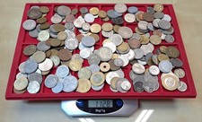 1 kg Monete estere mondiali interessanti metalli e conservazioni varie E001