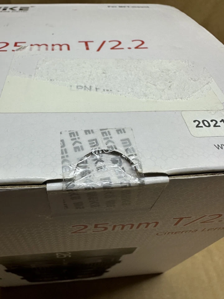 Lente de cine de enfoque manual Meike 25 mm T2.2 (montaje MFT) - sellada, envío gratuito Foto 3 de 4