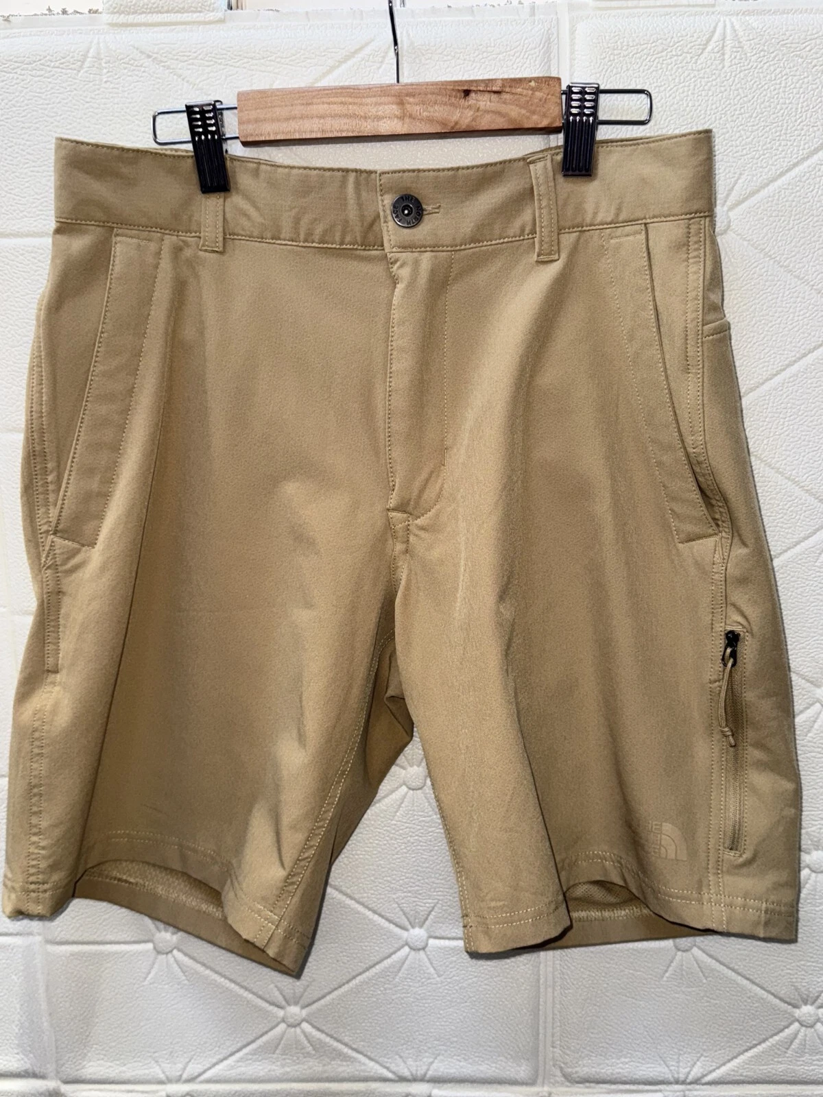 The North Face Sun Shorts Men's Size 29 Khaki Stone NWOT