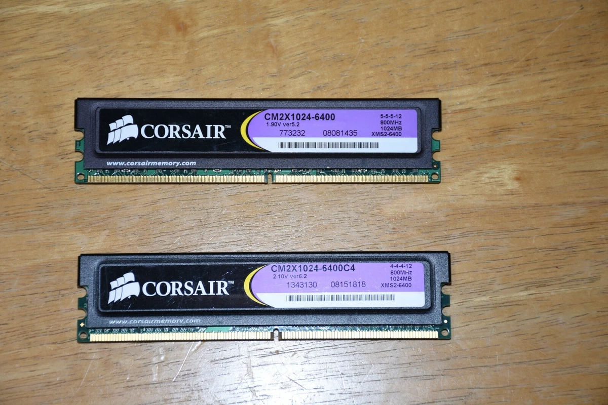 Barrettes RAM Corsair DDR2 2x2 Go PC2-6400 800 MHz - Neuves Sous Blister