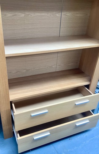 Oak Veneer Wall Cabinet/Bookcase - Picture 13 of 15