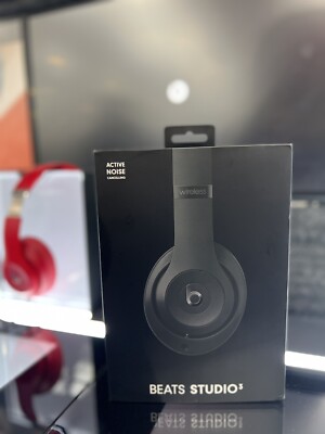 Matte Black Beats by Dr. Dre Studio3 Over the Ear Wireless Headphones