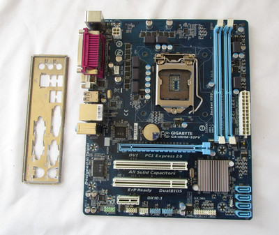 GIGABYTE GA-H61M-S2PV, Sockel 1155, Intel Mainboard,DDR3 getestet OK
