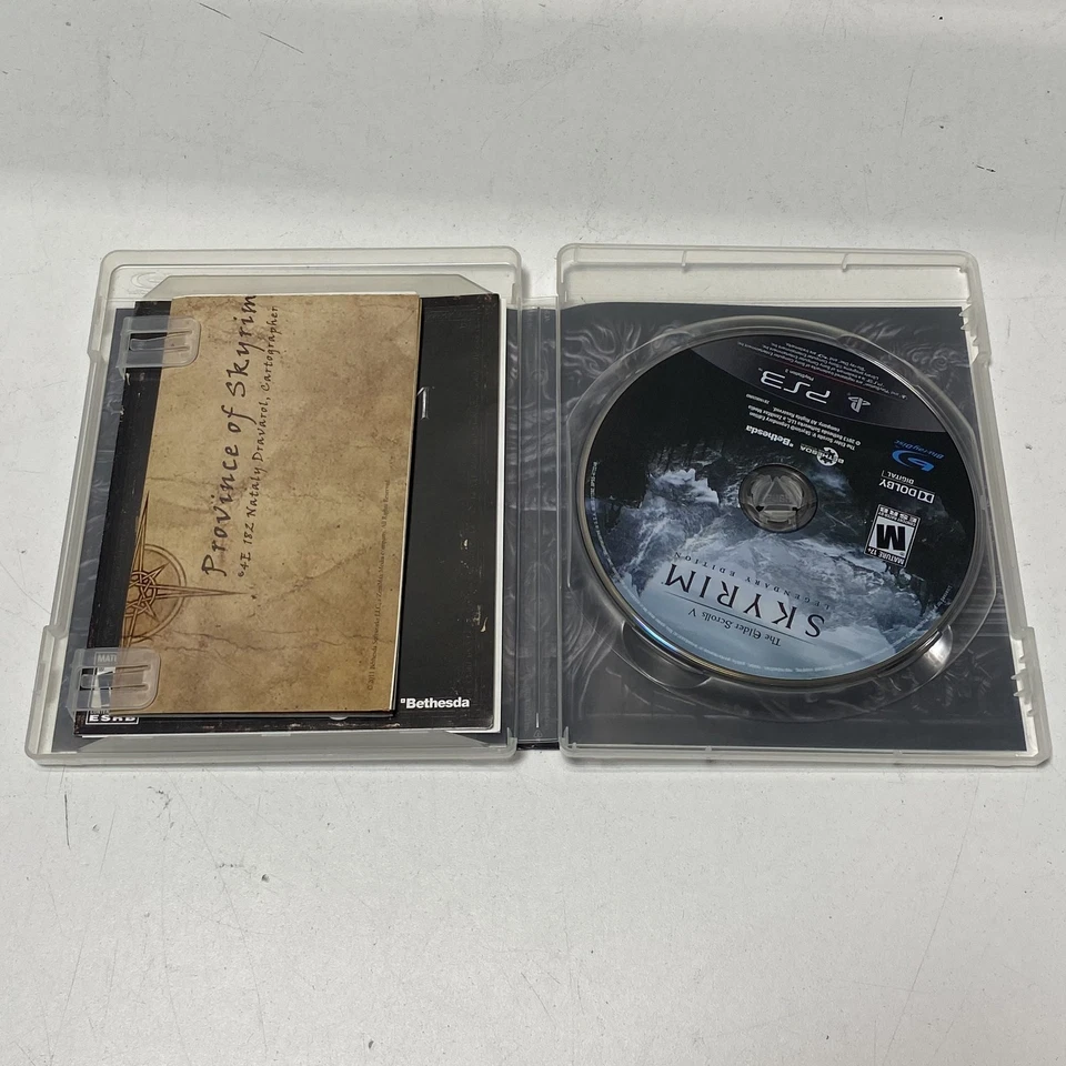 Paquete PlayStation 3: Skyrim Legendary Edition, God of War y Kingdoms of Amalur Foto 4 de 4