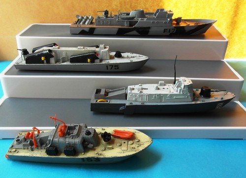 671 Dinky Corvette + 672 OSA Raketenboot + 673 U-Boot Chaser + 675 Patrol Bo