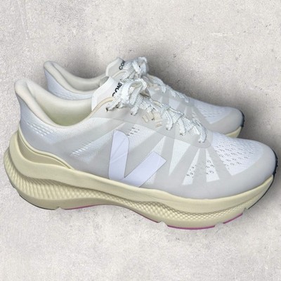 $210 Veja Condor 3 Advanced Engineered-Mesh Full White   Women s 7.5 US
