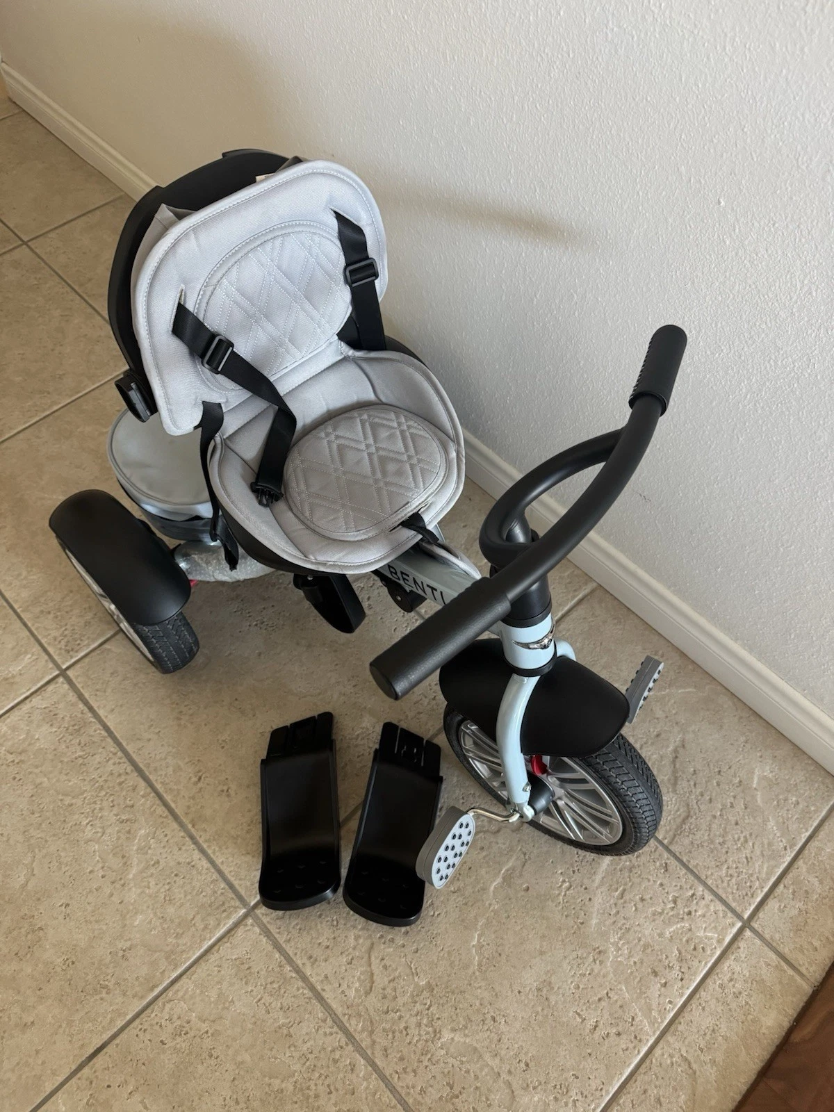 Bentley Stroller Trike 6-IN-1 jetstream Luxury Sport Buggy Kinderwagen Baby Used
Opens in a new wind