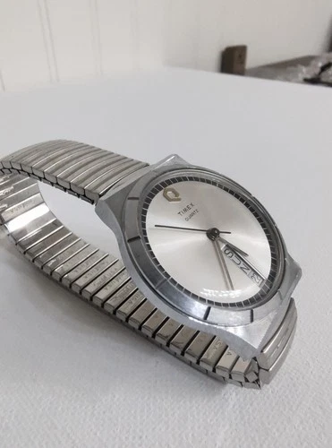 Vintage Timex Q Day Date On Speidel Bracelet (New Battery