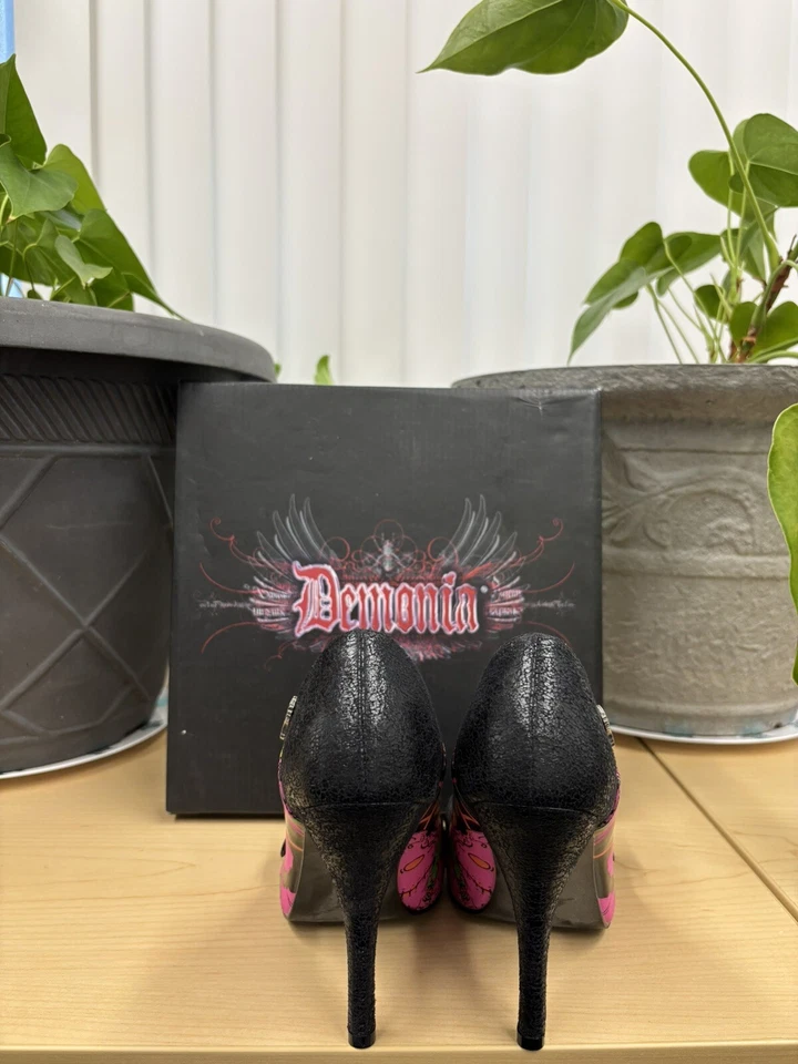 Salto Demonia Zombie Pleaser tamanho 8 - Imagem 4 de 4