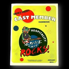 🌟RARE 2013 Chuck E Cheese Cast Member Handbook "Service That Rocks"🌟 -HTF
