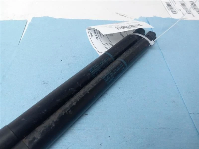 PUNTAL PUERTA TRASERA PARA AUDI Q7 2007-2009 Foto 4 de 4