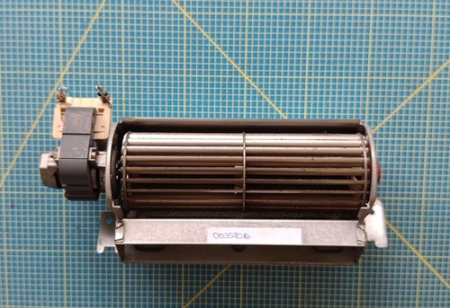 Siemens HE68E54 Backofen Lüfter Lüftermotor 00357016 #3
