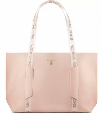 light tan tote bag