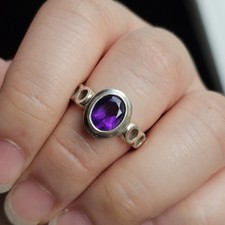 925 Sterling Silver Simulated Amethyst Statement Ring Size 7.5 - 5.8g