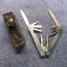 Leatherman Multi Tool  W. Leather Sheath