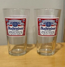Pair of Anheuser-Busch BUDWEISER King of Beers Vintage Pint Beer Glasses