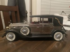 Vintage Hong Kong Antique Car Transistor Radio 1928 Lincoln W Hood Ornament Vintage Hong Kong Antique Car Transistor Radio 1928 Lincoln W Hood Ornament