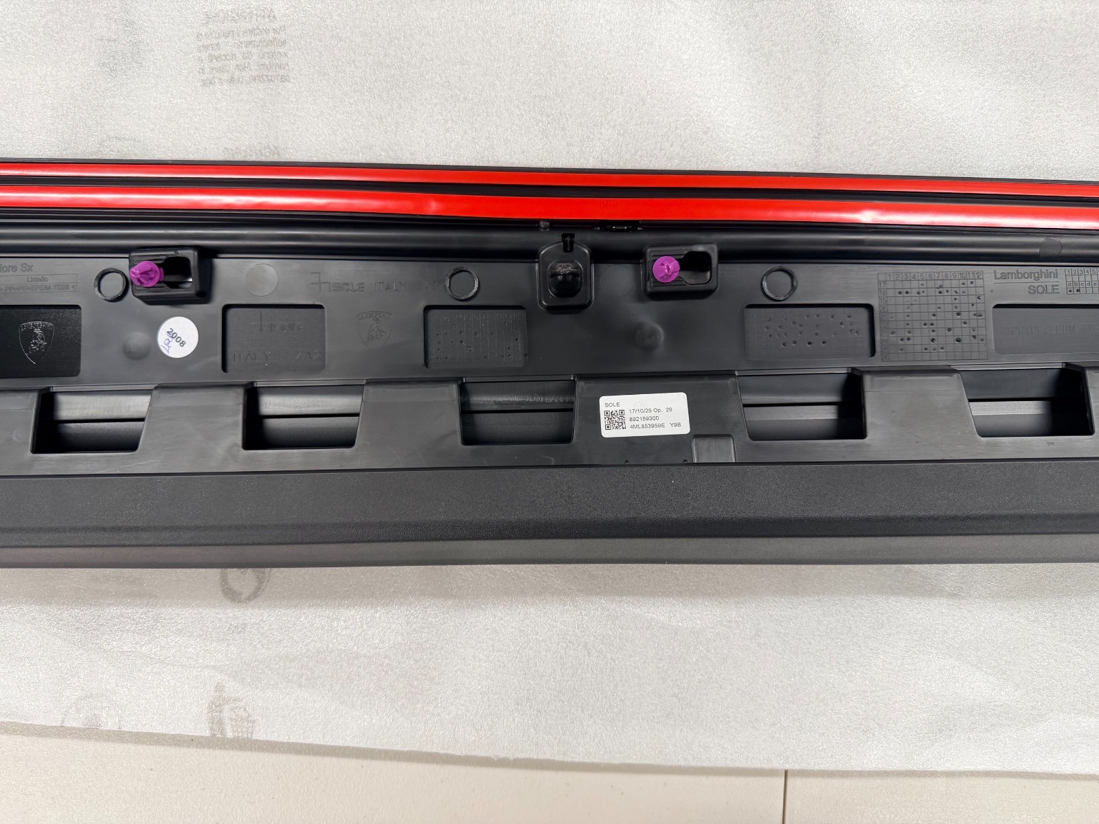 4ML853959EY9B LAMBORGHINI URUS 2021-2026 DRIVER FRT DOOR MOLDING COVER NEW