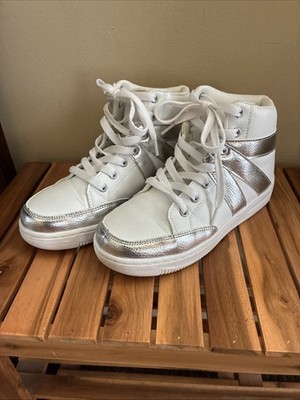 Alexandra Womens AC15 High Top Spark Sneakers White Silver Shoes Size 7