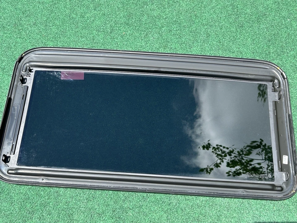 07-14 Chevy Avalanche Tahoe GMC Yukon Cadillac Escalade techo corredizo ventana de vidrio OEM Foto 4 de 4