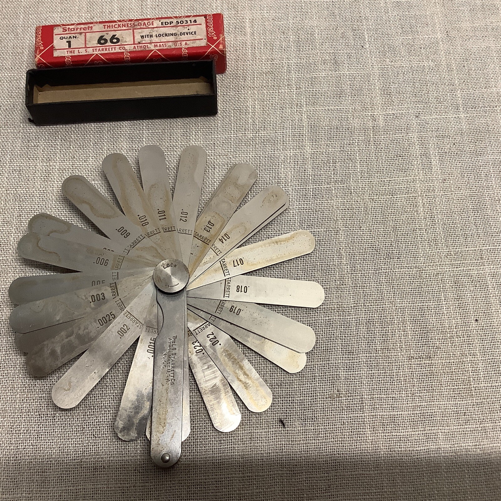 Starrett Thickness Gauge Set - Tapered Steel Leaves For Automotive, Engine & Machine Work (0.03–0.50mm, 13 Leaves)