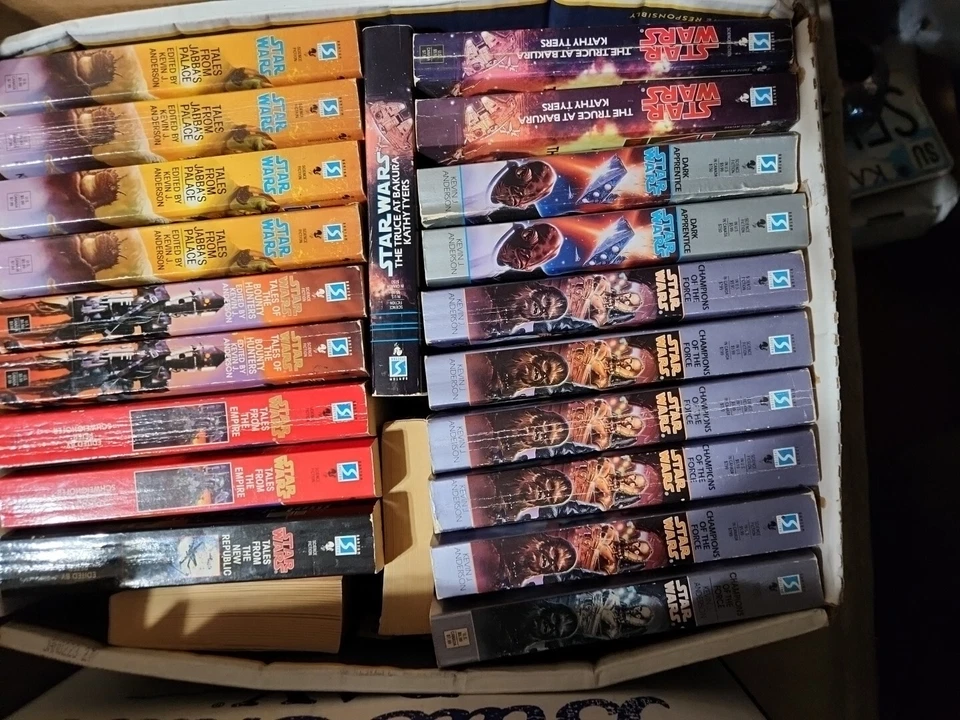 BUILD A LOT: STAR WARS Saga Books: CHOOSE TITLES Legends / New Canon Foto 2 de 3