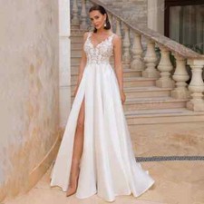 A Line Women's Wedding Dresses Lace Appliques V Neck Bride Gowns Sleeveless