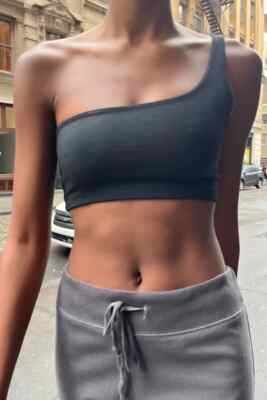 brandy melville blythe crop tank UK