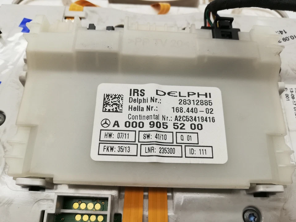 MERCEDES-BENZ E W212 e 300 Hybrid / BlueTEC hybrid Interior Lighting A0009055200 - Image 3 of 3