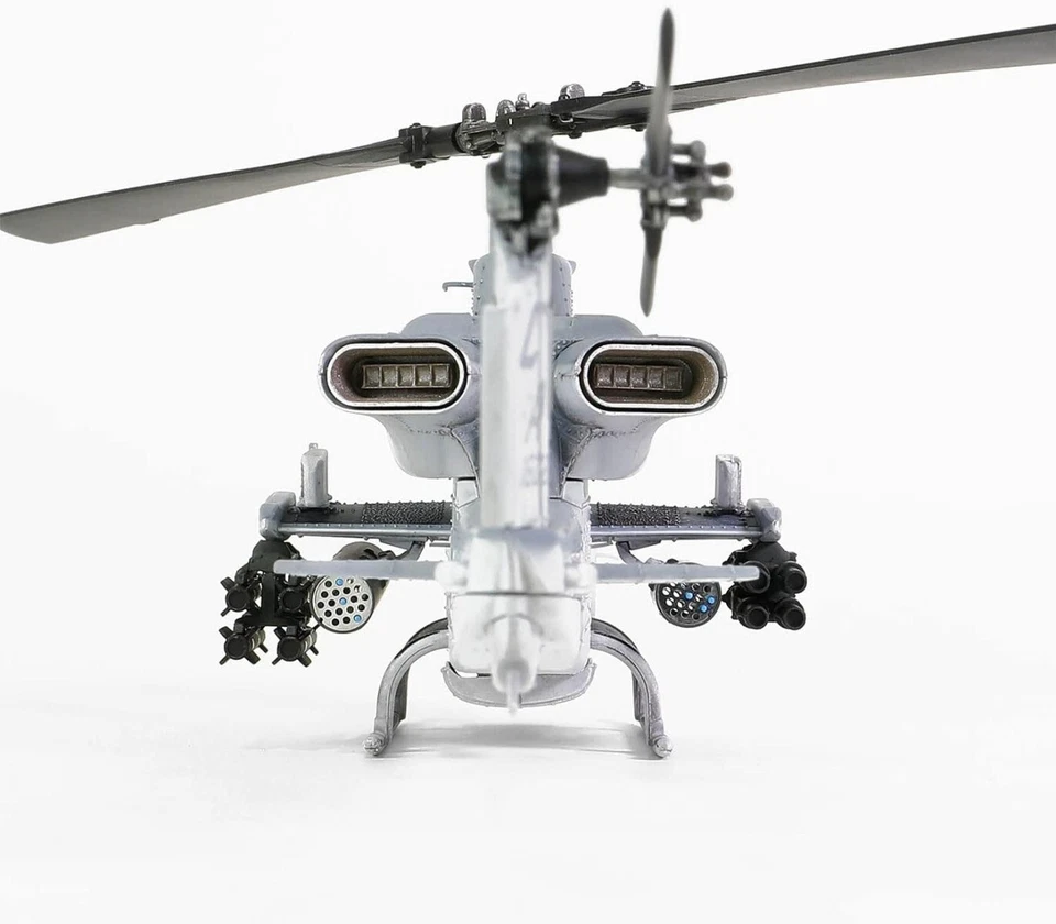 FORCES OF VALOR - BELL AH-1W Whiskey Cobra - U.S. Marine Corps Angriffshubsch... - Bild 3 von 4