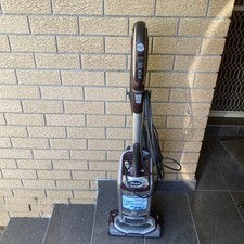 Shark NV752 Rotator Powered Lift-Away TruePet Upright Vacuum with HEPA Filter