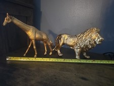 Gold Plastic Toys Lion And Giraffe