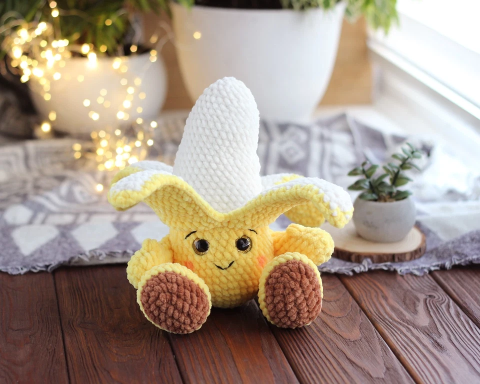 Плюшевая банановая игрушка для вязания крючком ручной работы — мягкая фруктовая набивка Amigurumi - Изображение 3 из 4