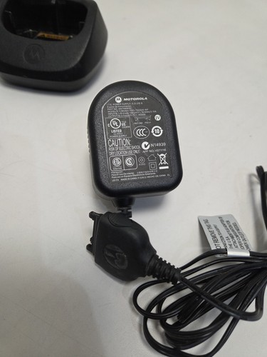 Motorola DTR650 Digital On Site Portable Radio w/Charger **NO BATTERY** - Picture 9 of 12