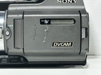 Sony DSR-PD170 DVCAM 3CCD MiniDV Professional Digital Camcorder No