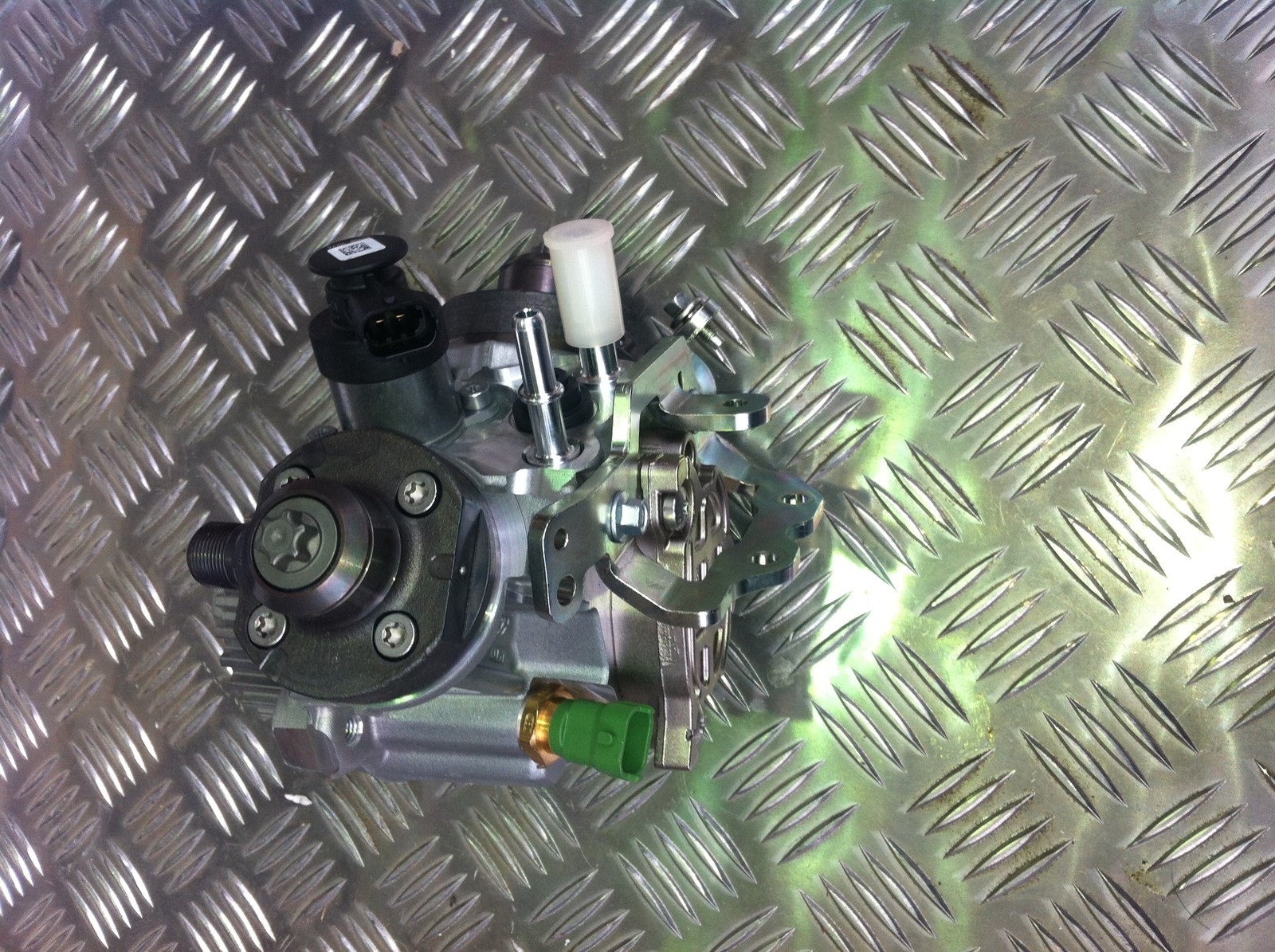 RANGE ROVER SPORT 3.0 TDV6 FUEL INJECTION PUMP LR078840lr058160