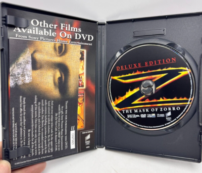 The Mask of Zorro-The Legend of Zorro Antonio Banderas and