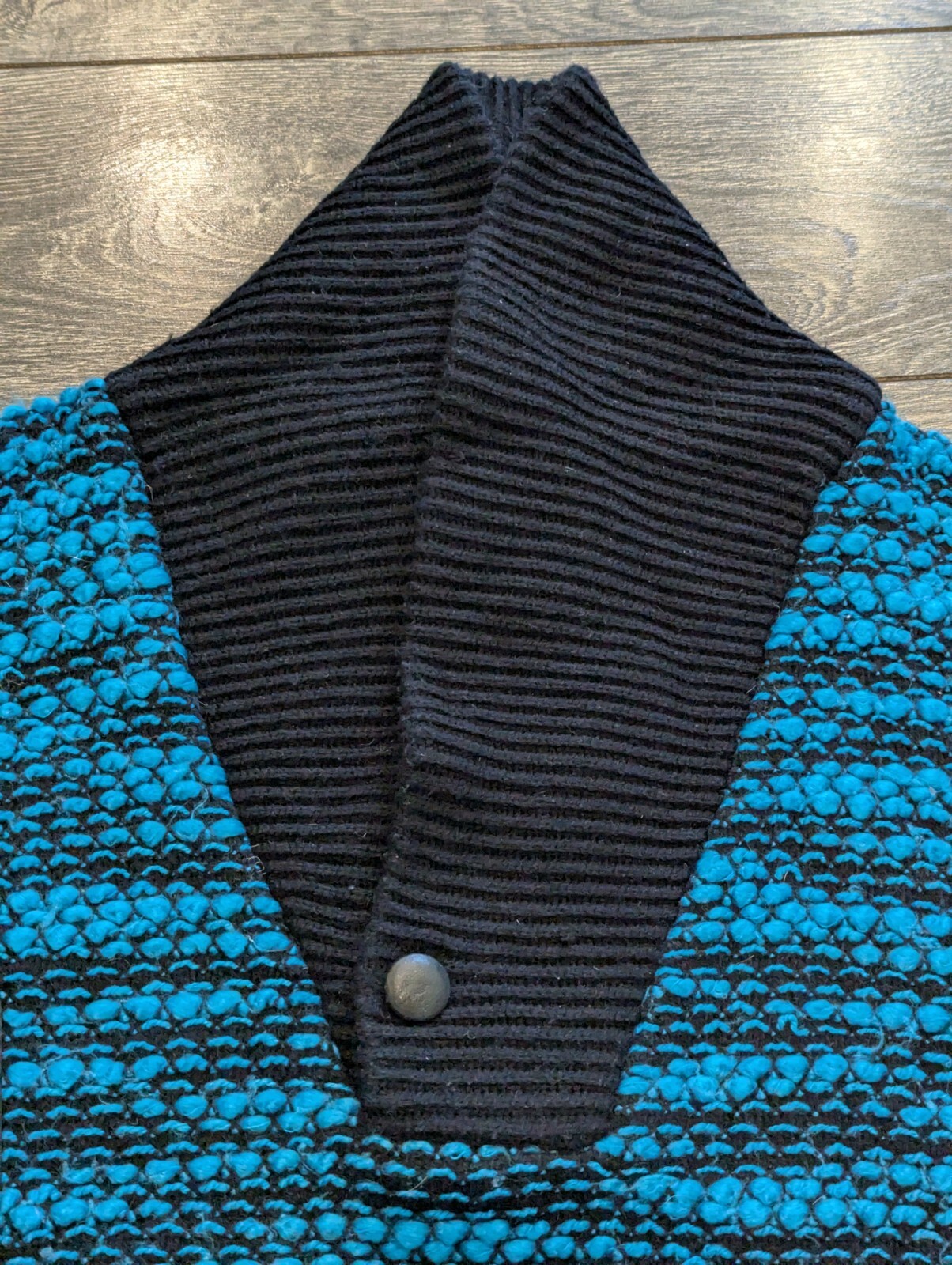 Vintage First Class Blue/Black Pattern Chunky Kni… - image 4