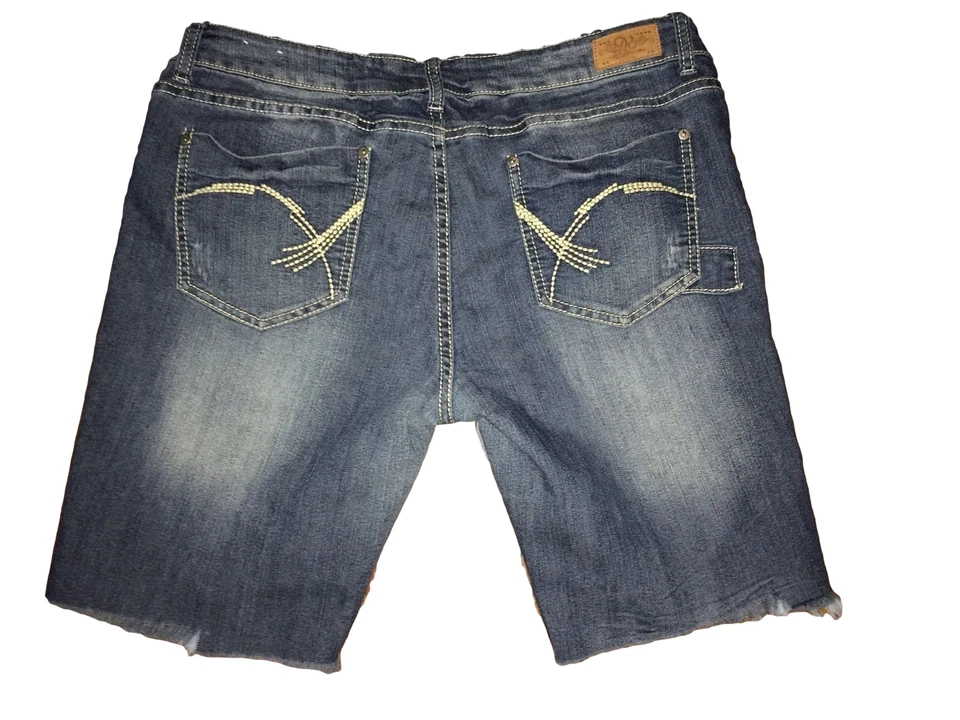 Pantalones Cortos de Jean Dereon Para Mujer Corte Sólido Plano Azul Mezcla de Algodón Regular 15/32" Foto 2 de 4