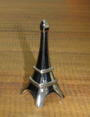Solid Chrome Umbra Muse Ring Holder   Eiffel Tower