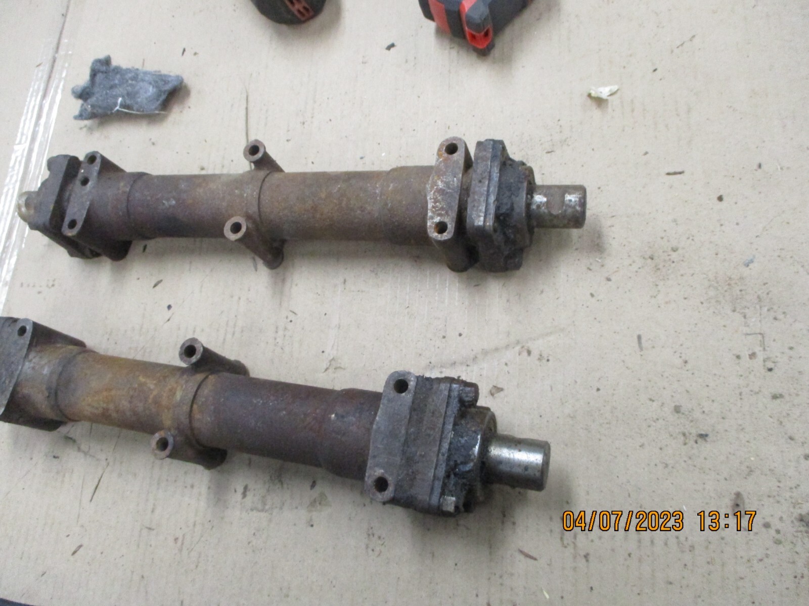 V12 Rolls Royce Phantom PIII Front Control Arm Cross Shafts (2)