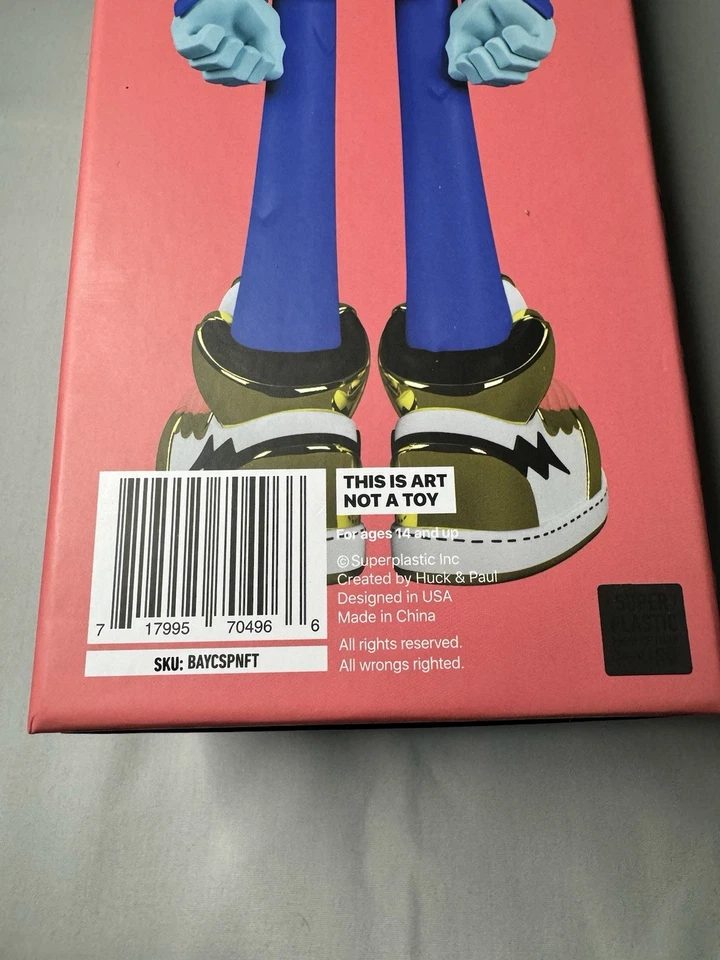 Виниловая фигурка Bored Ape Yacht Club x Superplastic Superbored Skipper высотой 13 дюймов - Изображение 4 из 4