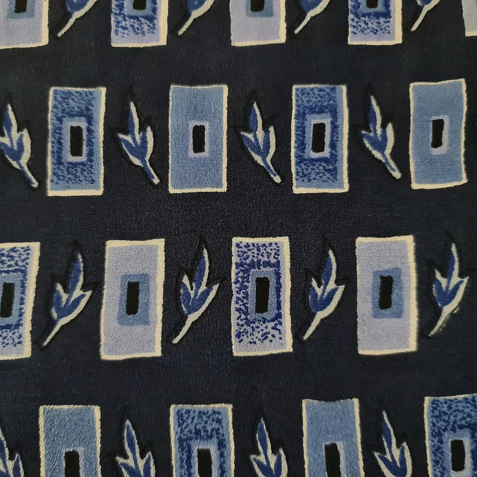 BUFANDA CABALLERO VINTAGE AUTÉNTICO ARTE GEOMÉTRICO AZUL BLANCO SEDA LARGA HOMBRE Foto 3 de 4