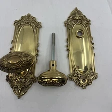Nostalgic Warehouse Victorian Long Plate Victorian Knob in Brass INCOMPLETE SEE