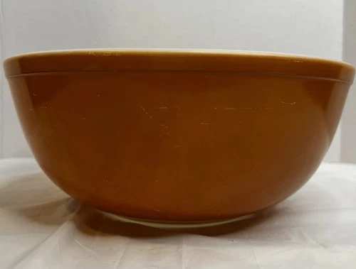 Vtg PYREX 404 10" Burnt Dark Orange 4 Qt. Mixing Nesting BOWL Daisy Citrus