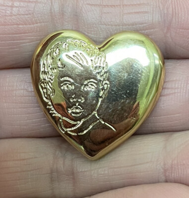 THE VARIETY CLUB  Children s Charity Vintage Gold Tone Heart Face Pin Brooch